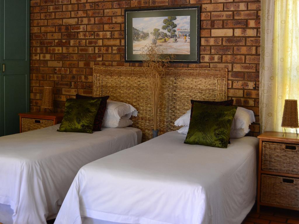 Boga Legaba Guest House & Conference Centre Mafikeng Luaran gambar