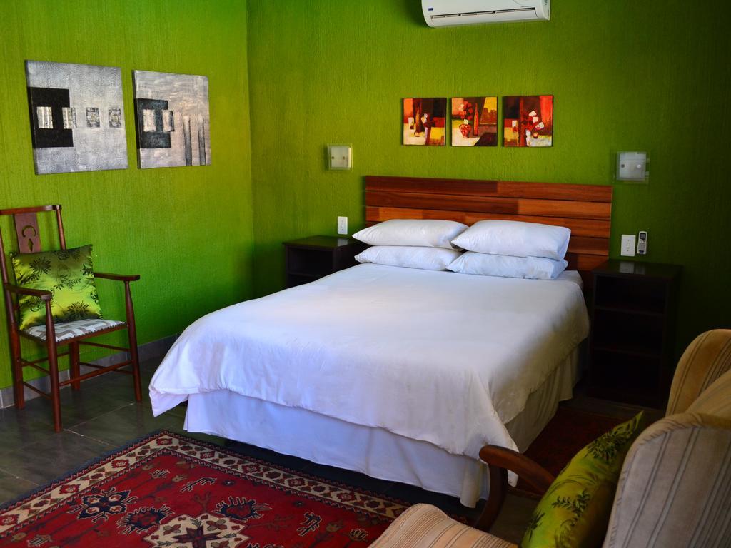 Boga Legaba Guest House & Conference Centre Mafikeng Bilik gambar